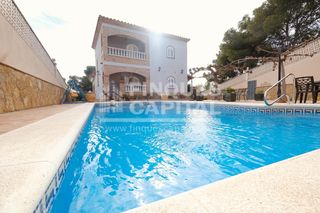 House in Pobla de Montorn�s (La). Impresionante casa independiente en la pobla de montorn�s  lista