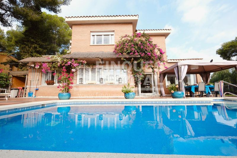 Foto 4ce150b2-2c6c-47df-9ed3-700595212273. Casa a Urbanitzacions de Llevant Tarragona