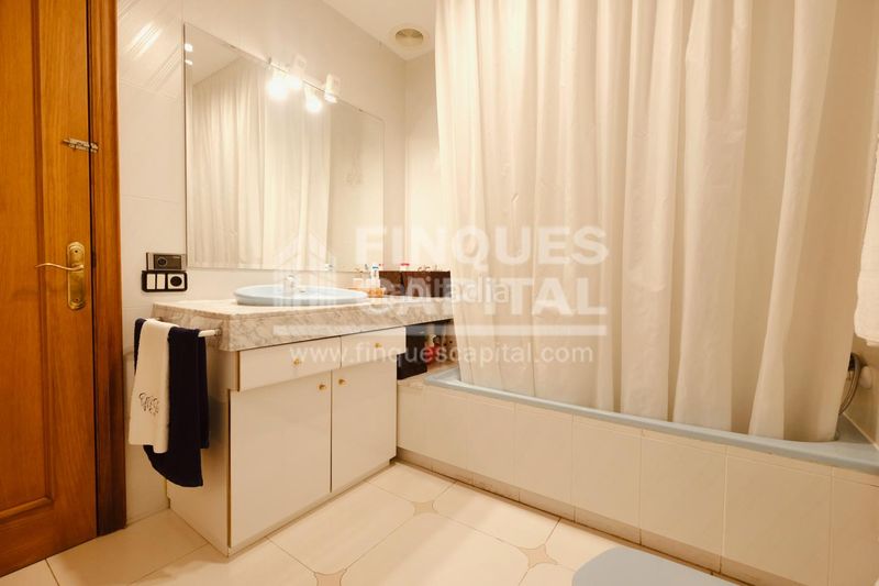 Foto 591fab92-cef4-41c6-b776-e4b924c1b836. Casa a Urbanitzacions de Llevant Tarragona