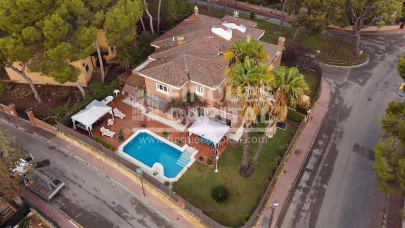 Foto 8116d38b-372b-41e1-8b80-5d547efb13d5. Casa a Urbanitzacions de Llevant Tarragona