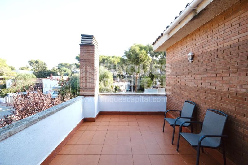 Foto d2dd5986-ed3b-49e4-8ac3-dc2d490d83ee. Casa a Urbanitzacions de Llevant Tarragona