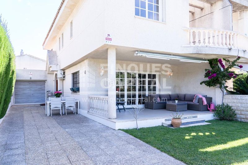 Foto 1d23a3ad-c8e3-4b5d-93d1-00aedab84c59. Casa a Vilafortuny Cambrils