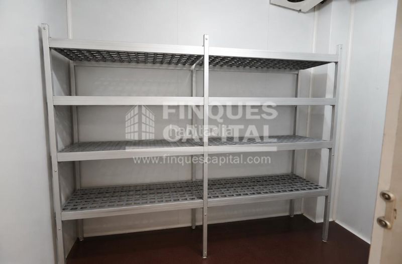 Foto b312895e-a4a7-4d90-97a0-a2e9a5318de5. Local comercial a Eixample Tarragona