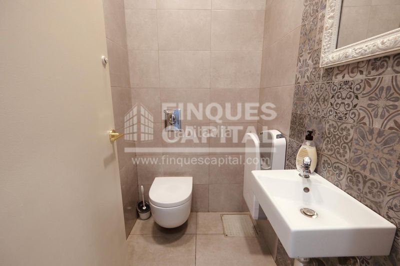 Foto ca9a84c5-969e-4c7e-8c83-c02b42f07c3d. Local comercial a Eixample Tarragona