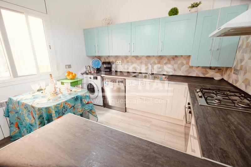 Foto 2c900490-a8bd-4112-bf1f-dd66f7dbc670. Ground floor with heating in Nou Eixample Nord Tarragona