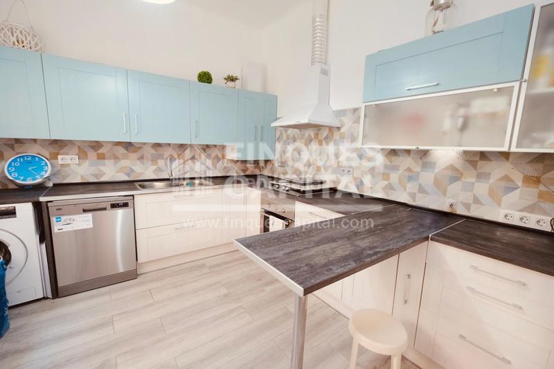 Foto 638fb26a-ce28-4c54-8d35-ee2131d603fb. Ground floor with heating in Nou Eixample Nord Tarragona