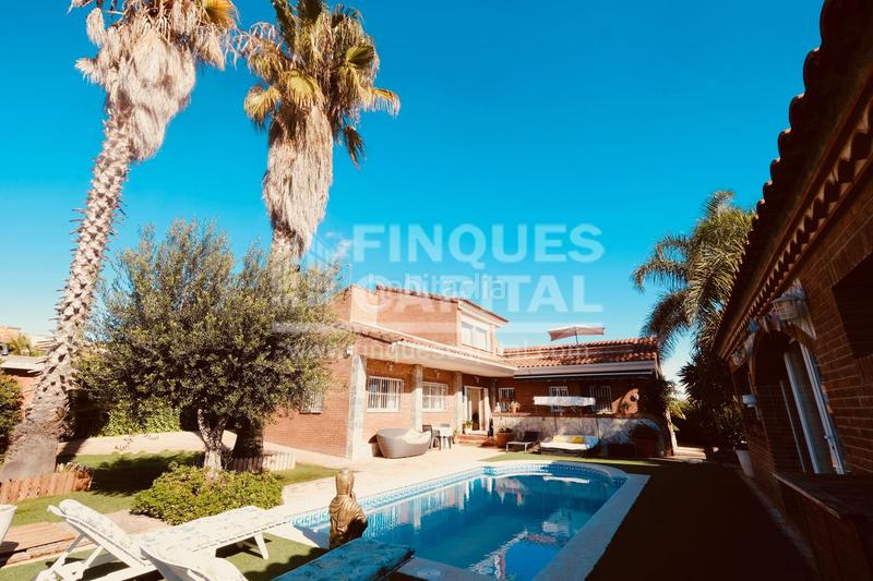 Foto d0eacf9e-c858-400c-ad8c-c0d0e9759868. Casa espectacular casa unifamiliar con piscina y casa de invitados ubicada en els pallaresos en Pallaresos (Els)