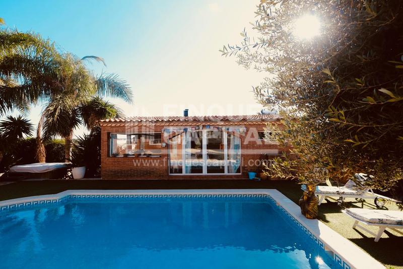 Foto d786965b-b39a-419d-8c3b-b23c554d0d7e. Casa espectacular casa unifamiliar con piscina y casa de invitados ubicada en els pallaresos en Pallaresos (Els)