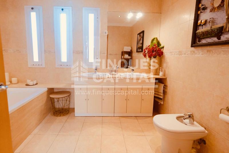Foto dbe4cc7f-604a-40de-bf97-8455fcde062c. Casa espectacular casa unifamiliar con piscina y casa de invitados ubicada en els pallaresos en Pallaresos (Els)