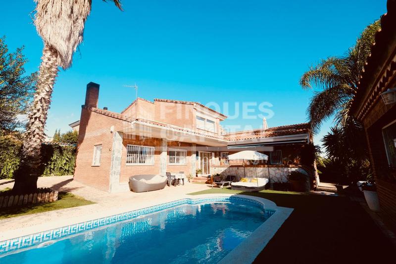 Foto f71d0728-fbc0-4d37-aa8c-3af79327e918. Casa espectacular casa unifamiliar con piscina y casa de invitados ubicada en els pallaresos en Pallaresos (Els)