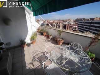 Attico in Mariola. Ático duplex passeig de ronda