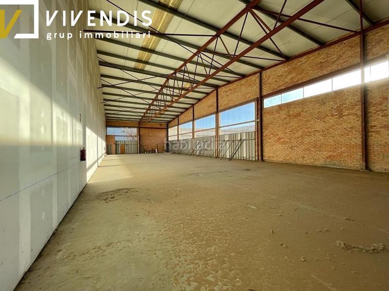 Foto a9255671-0640-4406-a651-67499d799851. Fabrikhalle in La Caparrella Lleida