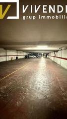 Aparcament cotxe  Carrer vallcalent. Plaza de parking en venta rectorat