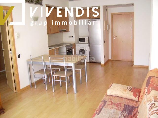 Foto 98d9f52b-53e5-48e0-8449-818172f7a76f. Apartament a Príncep de Viana-Clot-Xalets Humbert Torres Lleida