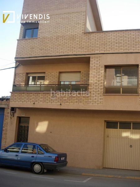 Foto d45b0324-384c-4dbb-a827-67952740b552. Casa amb aparcament a Príncep de Viana-Clot-Xalets Humbert Torres Lleida