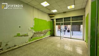 Location Local commercial  Calle nord. Local comercial en alquiler
