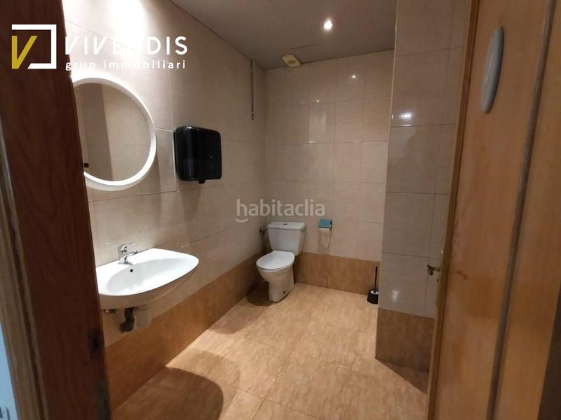 Foto 2912fac0-d7ba-4159-80f5-c6bfc9c1ae01. Local comercial a Almacelles