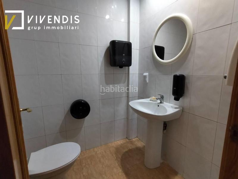 Foto e6e6350a-826f-48bd-8756-4a87e88b3cf2. Local comercial a Almacelles