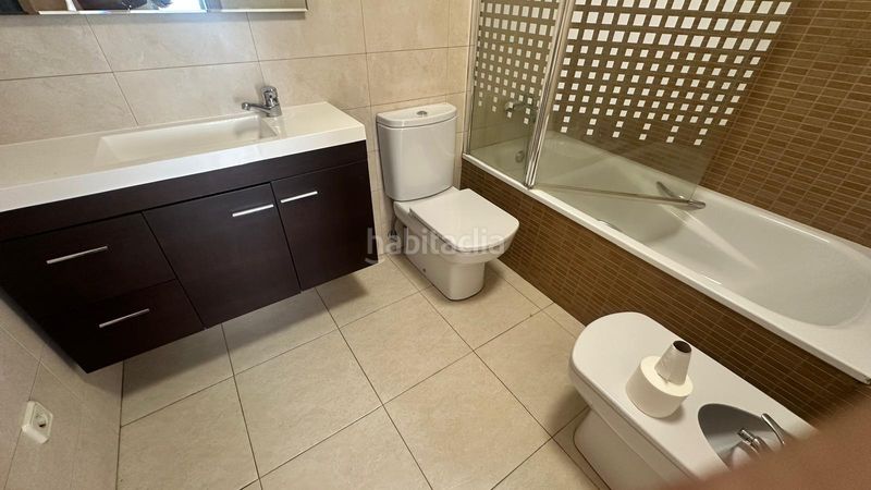 Foto a59b1b6f-a90f-4581-b91a-1c12255ff2db. Pis amb calefacció aparcament a Borges Blanques (Les)