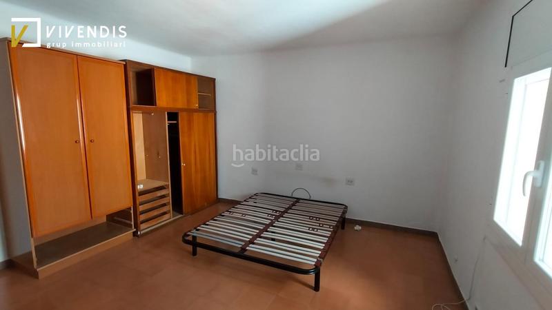 Foto e987b50f-5fc3-4e70-8c86-a12ccf2a2827. Edificio  en venta en Linyola