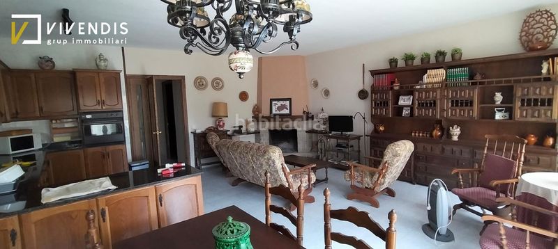 Foto 910df547-53ae-46b0-a3a2-d35515b13cfc. Casa amb aparcament a Castelldans