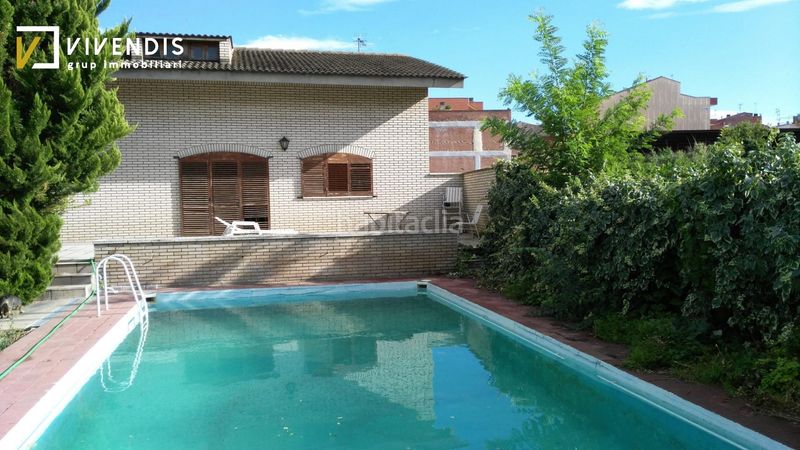 Foto 5310ecc7-6c42-4003-bd22-f0871e19e446. Xalet amb piscina a Almenar