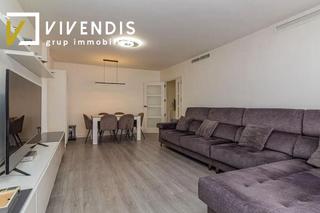 Pis  Democracia. Piso en venta lleida rambla ferrán