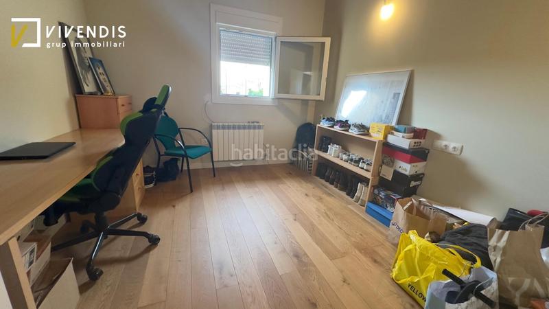 Foto d385fa72-f18a-498e-a79a-0305ed917c3a. Casa a Butsènit Lleida