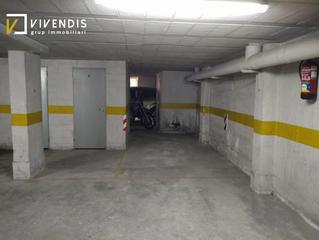 Aparcament cotxe  Carrer de carme laforet. Parking y trastero en lleida