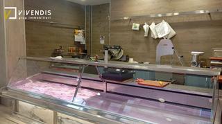 Local commercial  Carrer cassimir vila. Local en venta en lleida