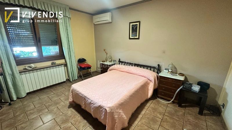 Foto 5c85963d-e4ec-47ac-8507-56991b0c81d3. Casa amb calefacció aparcament a Fraga