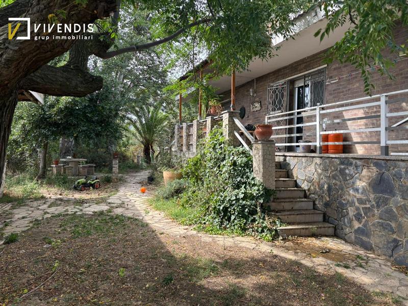 Foto 1a6a7825-0ed4-4120-b6d8-2bd6da583e44. Casa amb calefacció aparcament piscina a Partides Rurals Lleida