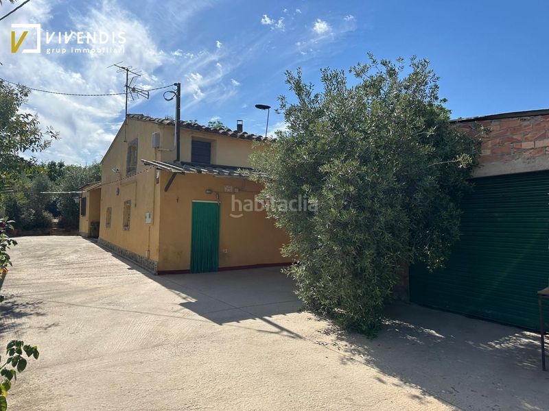 Foto dd28cfad-fbbc-424e-aeb5-28ebe9af97ca. Casa amb calefacció aparcament a La Caparrella Lleida
