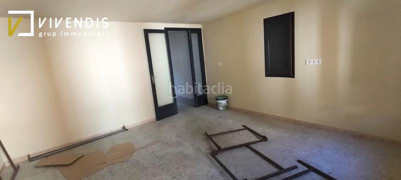 Foto 58fcfe2e-ad14-427b-be0d-031e02052a41. Bauernhof mit parking in Mollerussa