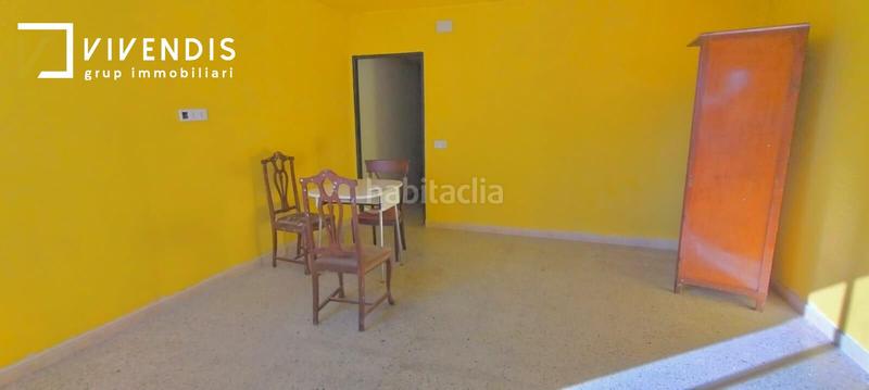 Foto b08c3ca6-54f7-41fc-bb04-82c30fe47131. Bauernhof mit parking in Mollerussa