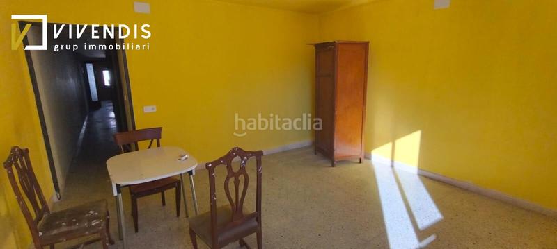 Foto cda6e299-ce22-483d-8990-a70e8b763bb0. Bauernhof mit parking in Mollerussa