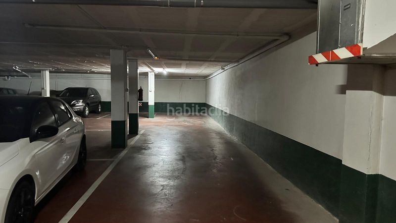 Foto b5da407e-91f5-4158-9b73-db0639d302f9. Aparcament cotxe a Príncep de Viana-Clot-Xalets Humbert Torres Lleida