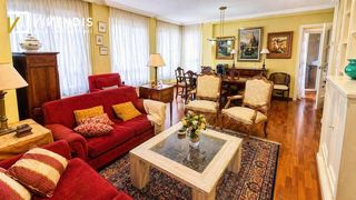 Attique à Instituts-Universitat. Magnífico ático en venta  ricard vinyes