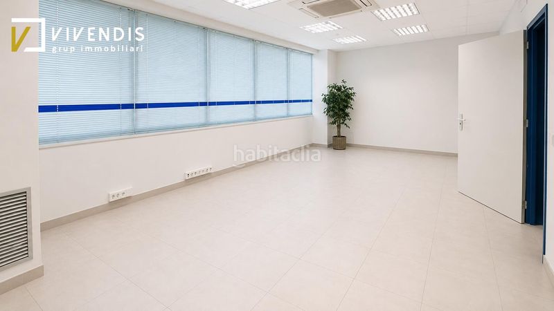 Foto a68ab09f-502e-4d0f-b00b-7807bd0d644f. Local comercial a Centre Històric Lleida