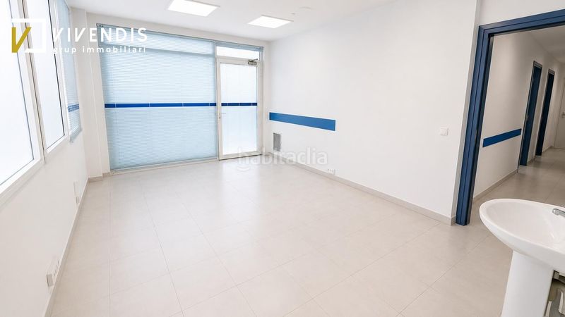 Foto b2e52459-2ec2-438e-8511-6766fb9ab81d. Local comercial a Centre Històric Lleida