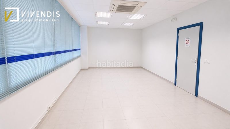 Foto db3770c8-2d91-48af-9b3c-1fe9dc4bc5e2. Local comercial a Centre Històric Lleida