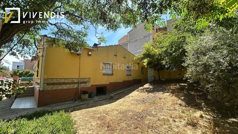Foto 6a64d29e-3894-4e3c-ad50-209e39fe1861. Casa amb calefacció aparcament a Rosselló