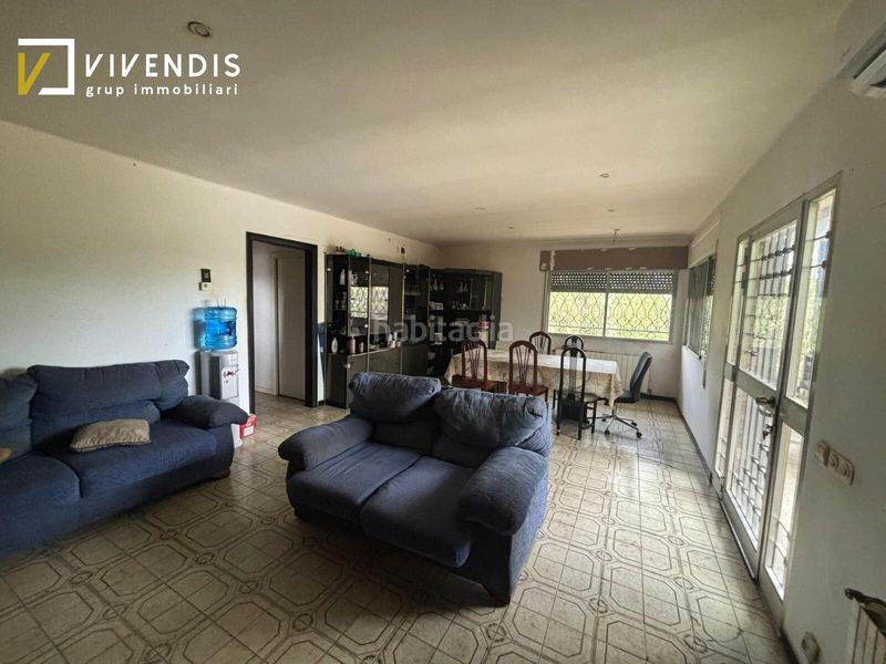 Foto f8273227-8e2a-4839-a59a-876b2b80a7fe. Casa amb calefacció aparcament piscina a Partides Rurals Lleida