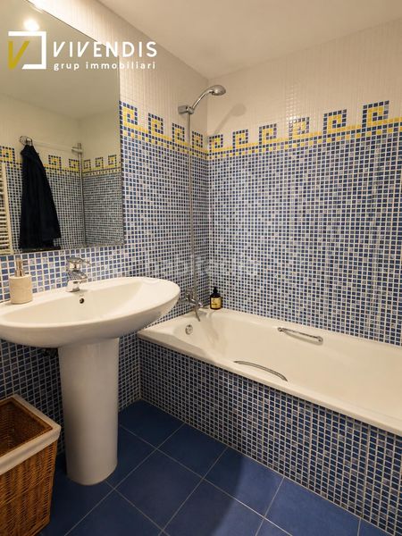 Foto f7b9248e-a9e9-4c12-a3b0-d8ae986cb5f9. Casa amb calefacció aparcament piscina a Ciutat Jardí Lleida