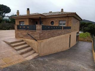 Casa a Montbarbat. Impresionante vivienda con vistas al montseny en la urbanizacin