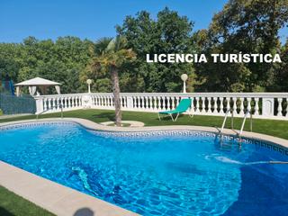 Casa a Mas Altaba - El Mol. Extraordinaria casa rstica con piscina y licencia turstica en
