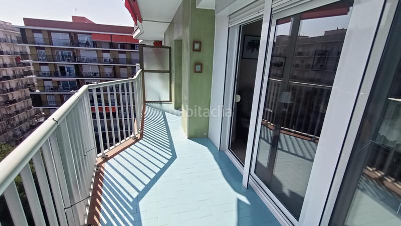 Foto 00af4e32-1b1c-4847-a158-76cb6f952095. Piso vista al mar en primera línea en Els Pins Blanes