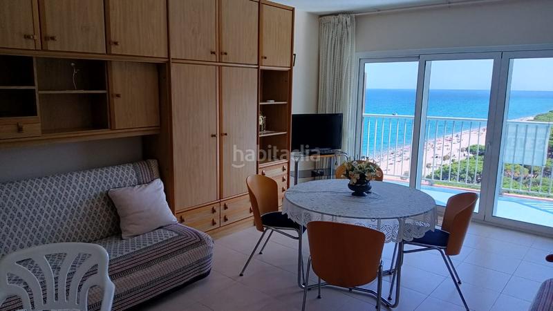 Foto 4f4578c1-4684-4d69-a8f3-cdedc171af10. Piso vista al mar en primera línea en Els Pins Blanes