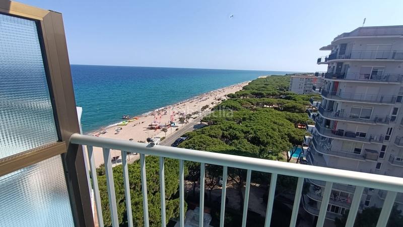 Foto 62067b13-c6f6-4d55-afc7-511f6e746b4d. Piso vista al mar en primera línea en Els Pins Blanes