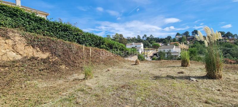 Foto e2ddfc3e-b759-4d42-af0a-fbb68e14442f. Terreno residenziale in Aiguaviva Parc Vidreres